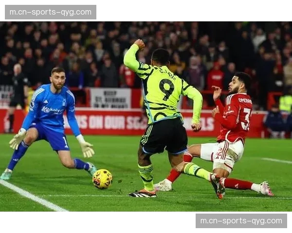 诺丁汉森林防守反击战术明确，前场速度型球员轮换保持冲击力